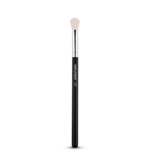 Flat Medium Blending Brush No. 127 - Ideal for precise eyeshadow application and seamless blending