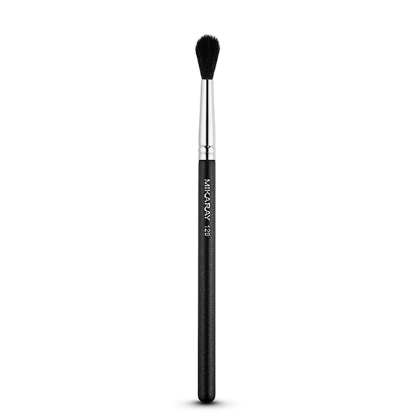 Long Pointed Blending Brush No. 129 - Soft, fluffy bristles for precise eyeshadow application