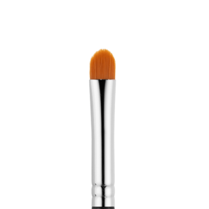 Small Flat Creamy Brush - Precise application of creamy makeup products